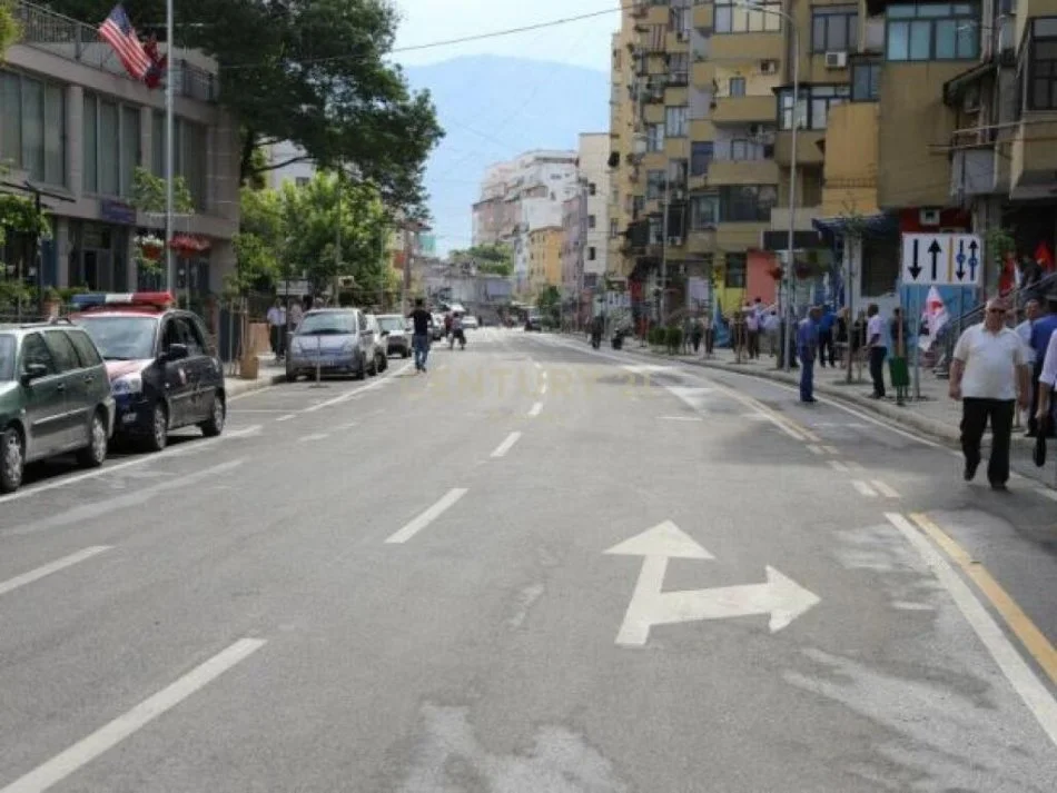 Tirane, shitet apartament 1+1 Kati 2, 61 m² 136.000 € 
