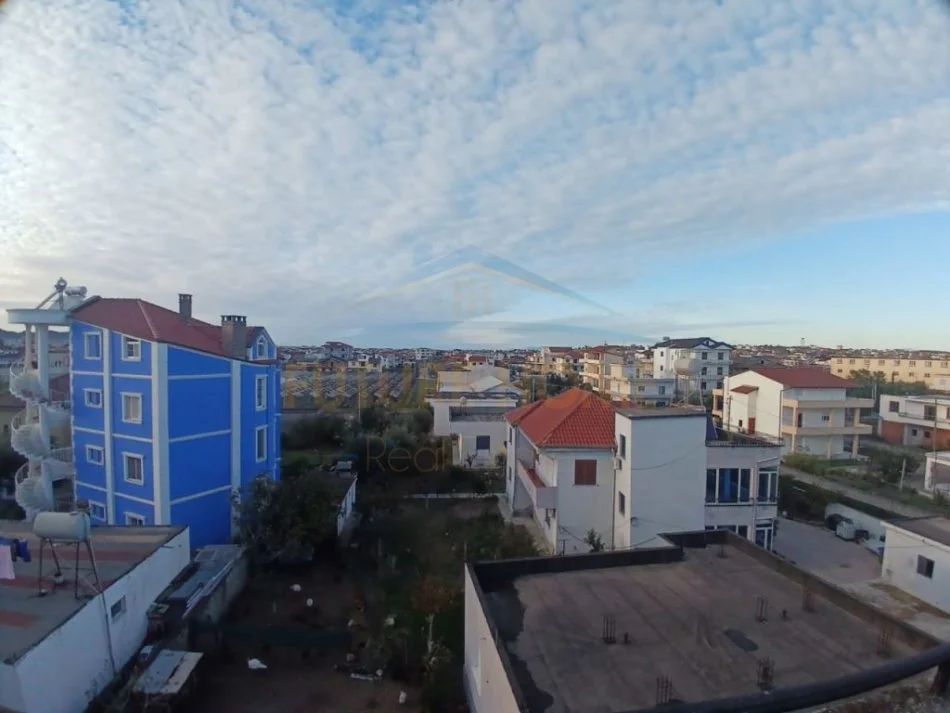 Durres, shitet Vile 5+1, Kati 0, 433 m² 375,000 € (SHKOZET,DURRES)