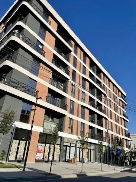 Tirane, shitet apartament 2+1+Ballkon Kati 6, 90 m² 150.000 € (Kompleksi jolla)