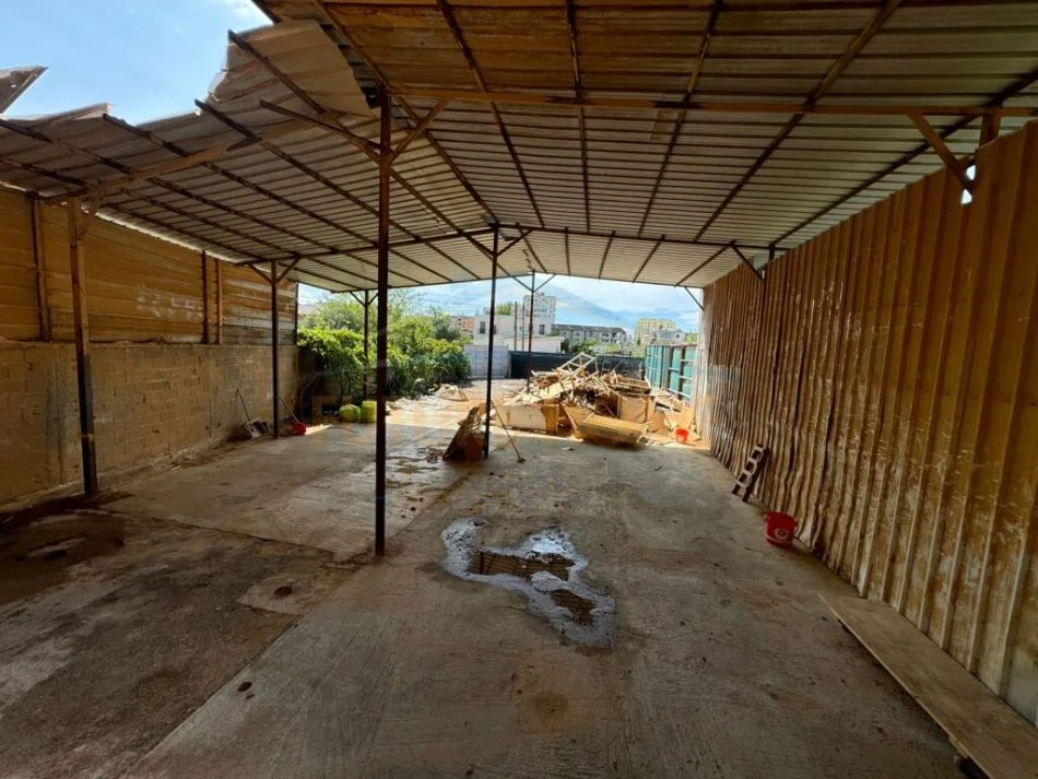 Durres, jepet me qera ambjent biznesi Kati 3, 1.911 m² (Shkozet, Durres)