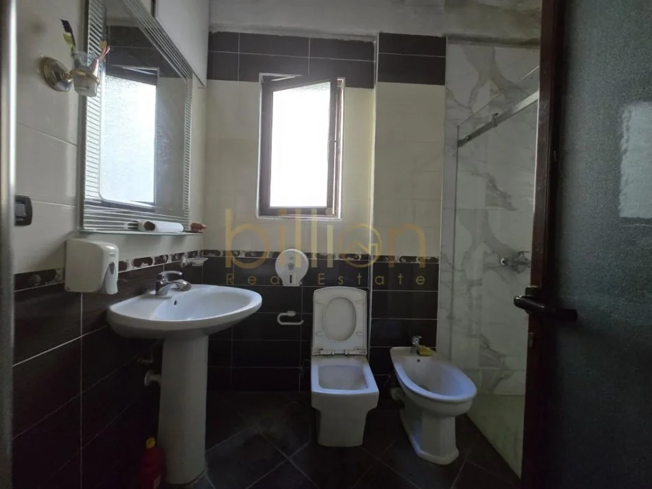 Tirane, shitet ,laprake, 225 m² 240.000 €