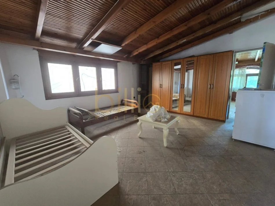 Tirane, shitet ,laprake, 225 m² 240.000 €