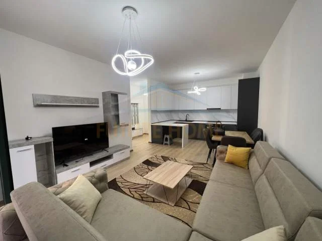 Tirane, jepet me qera apartament 2+1 Kati 2, 110 m² 500 Euro (Unaza e Re)