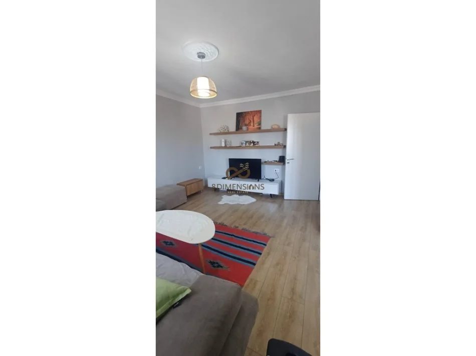Tirane, shitet apartament 1+1 Kati 6, 54 m² 87.000 € (laprake)
