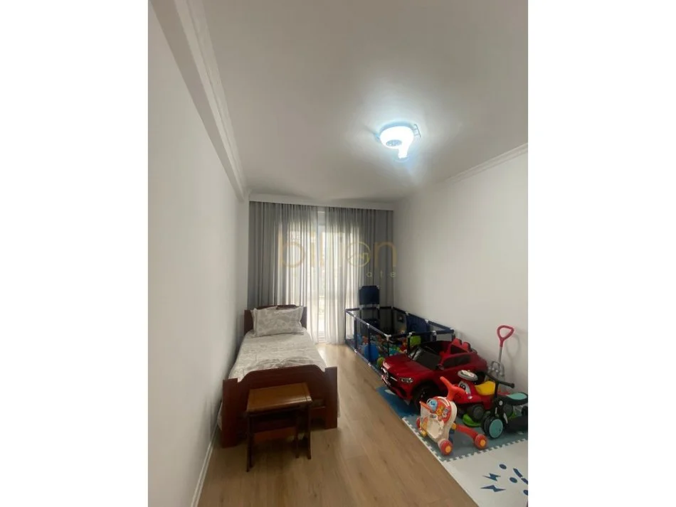 shitet 2+1+Ballkon , 100 m² 175.000 € (Astir,Vila L)