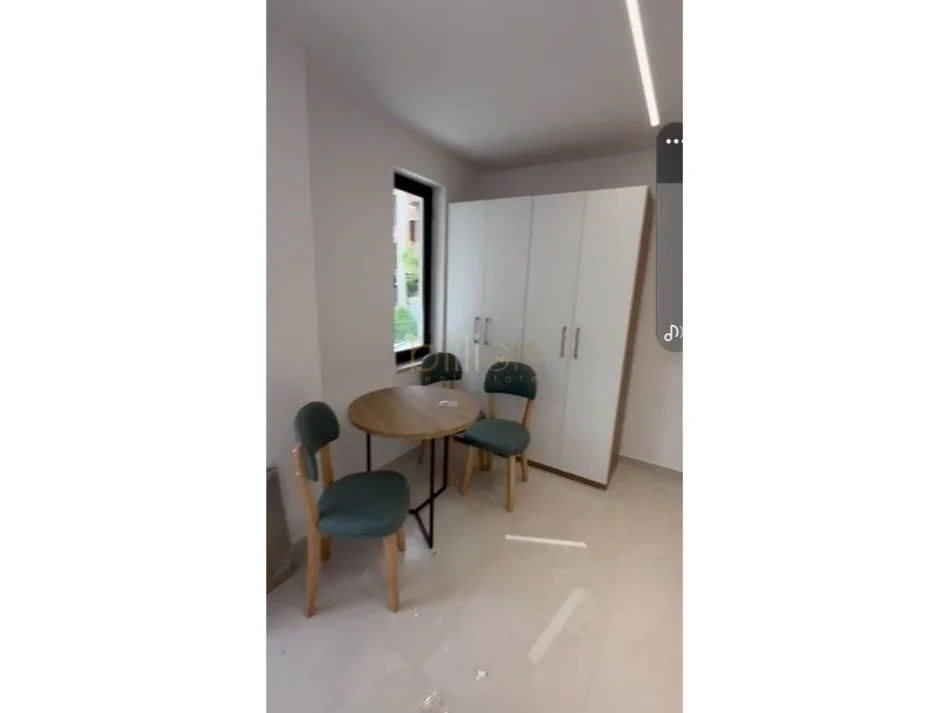 shitet 1+1 , 45 m² 55.000 € (Golem)