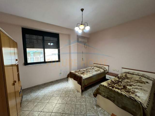 Tirane, jepet me qera apartament 3+1+BLK Kati 2, 61 m² 600 Euro (Rruga e Elbasanit)