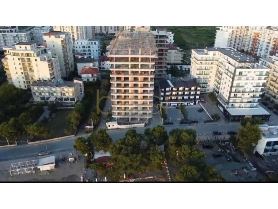 Lezhe, shitet , 1+1 pamje nga deti