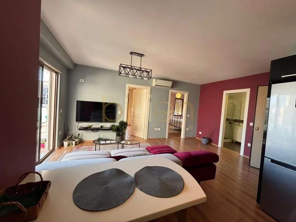 Tirane, jepet me qera 2+1+Ballkon ,Mine Peza, 95 m² 800 €