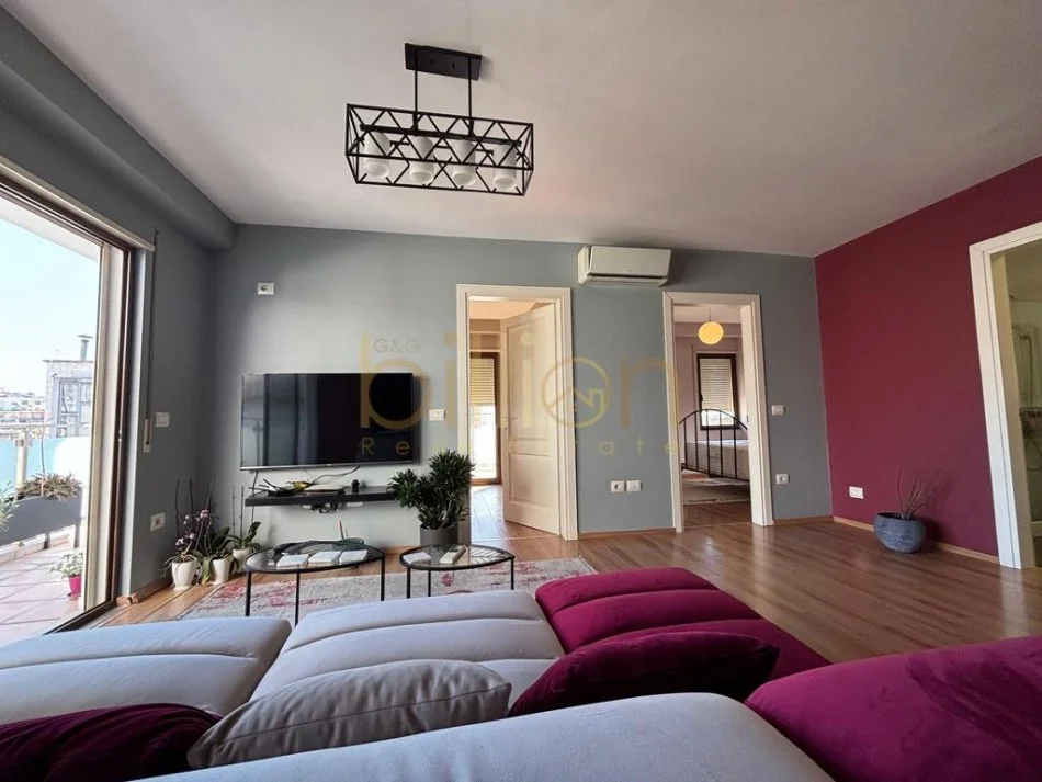 Tirane, jepet me qera 2+1+Ballkon ,Mine Peza, 95 m² 800 €