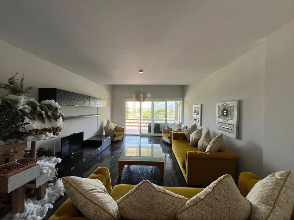 Tirane, jepet me qera 2+1+Ballkon , 125 m² 1.600 € 