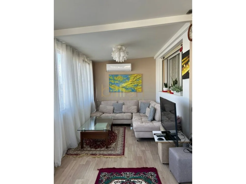 jepet me qera 2+1+Ballkon , 115 m² 600 € (Astir)