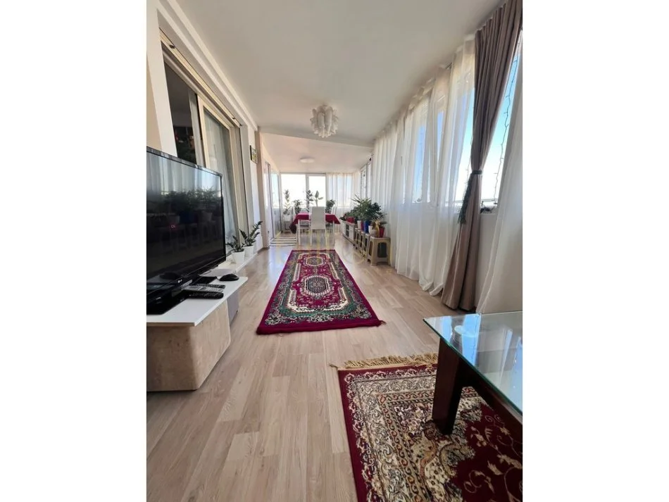 jepet me qera 2+1+Ballkon , 115 m² 600 € (Astir)