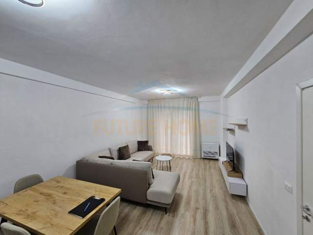 Tirane, jap me qera apartament 2+1 Kati 1, 120 m² 550 Euro (Rruga Teodor Keko)