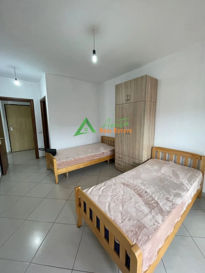 Tirane, shitet apartament 2+1+Ballkon Kati 5, 116 m² 163.000 € (Rruga Teodor Keko)