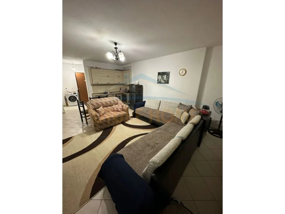 Durres, shitet apartament 2+1 Kati 1, 92 m² 78.000 € (Spitali,Durres)
