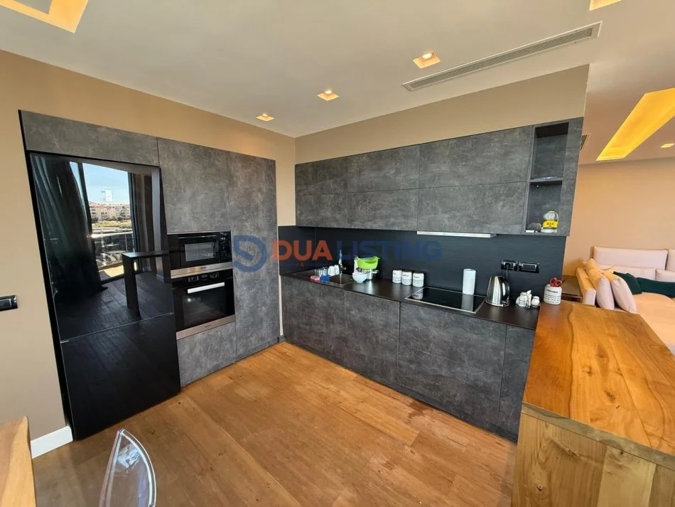 Vlore, shitet apartament+verande | Penthouse 2+1+Ballkon Kati 6, 180 m² 580.000 € (Vlore)