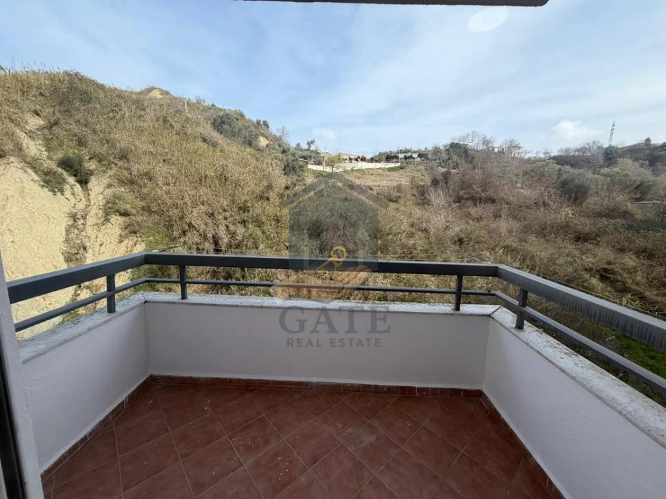 Durres, shitet apartament 1+1 Kati 3, 62 m² 69.000 € (Shkembi i Kavajes)