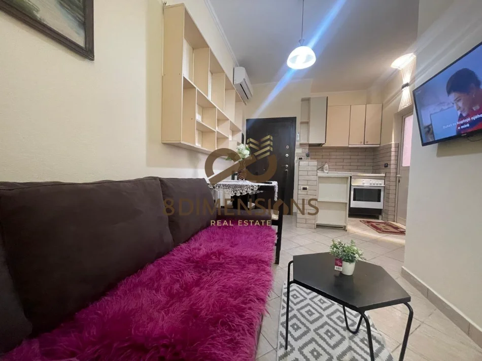 Tirane, jepet me qera apartament 1+1 Kati 4, 47 m² 400 € (5 maji)