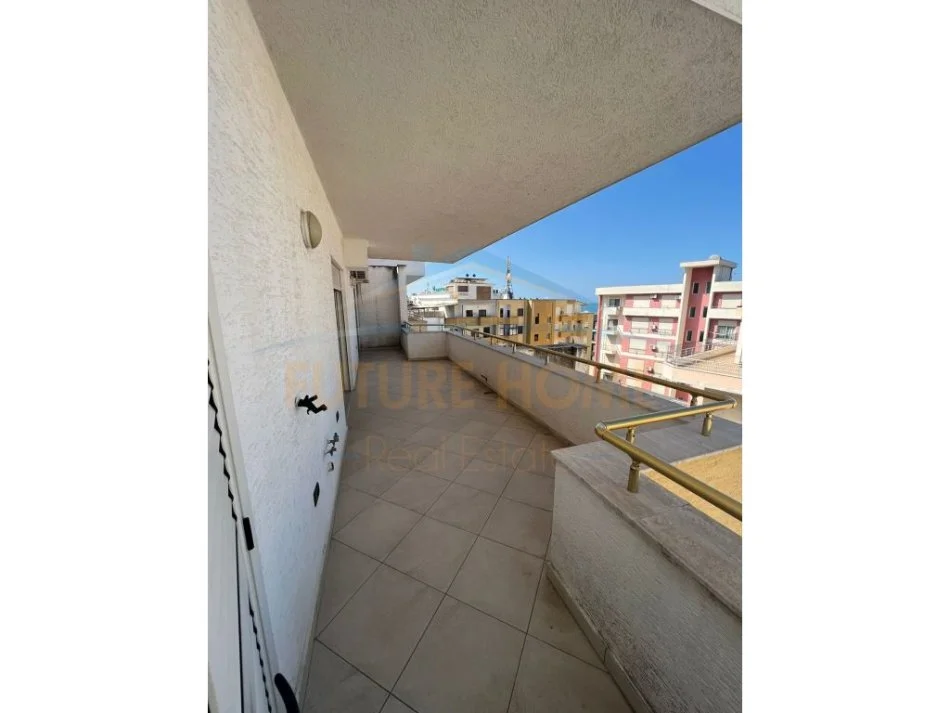 Durres, shitet apartament 1+1 Kati 7, 115 m² 97.000 € (Shkemb Kavaje, Durrës)