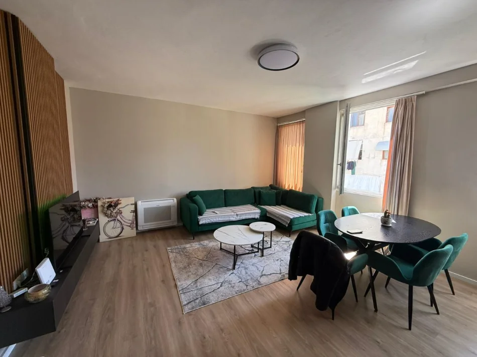 Tirane, shitet apartament 1+1+Aneks Kati 2, 55 m² 90.000 € (Yzberisht)