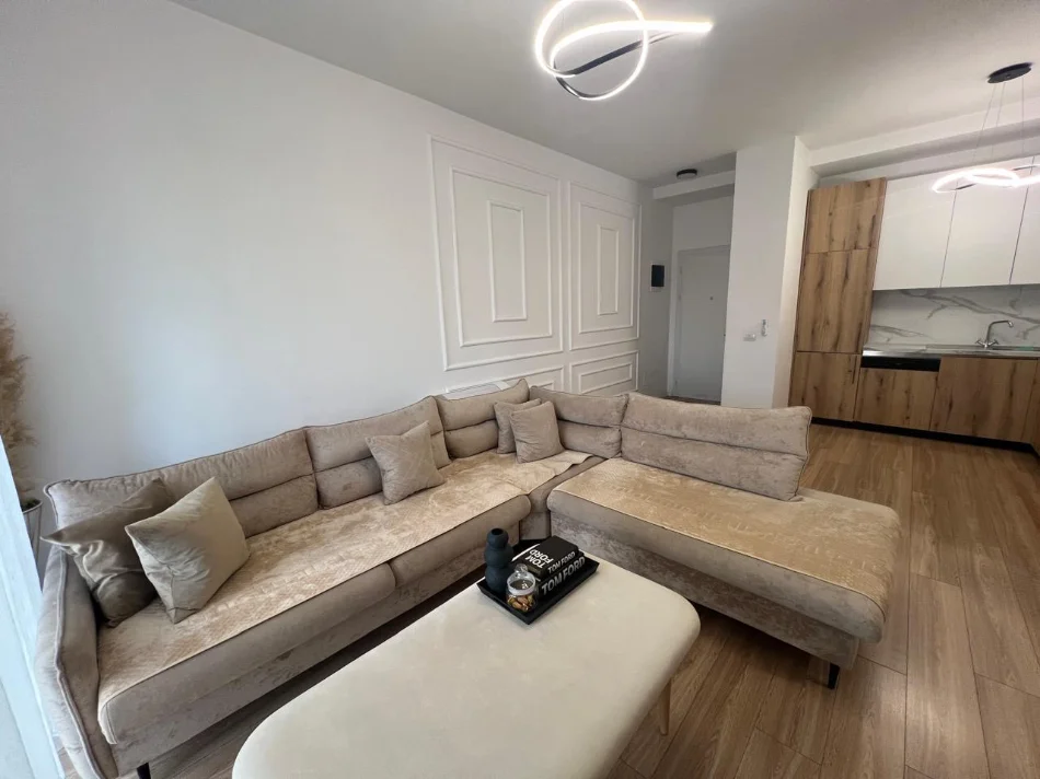 Tirane, jepet me qera apartament 2+1 Kati 4, 90 m² 650 € (Rruga Jordan Misja ,Kompleksi Kontakt)