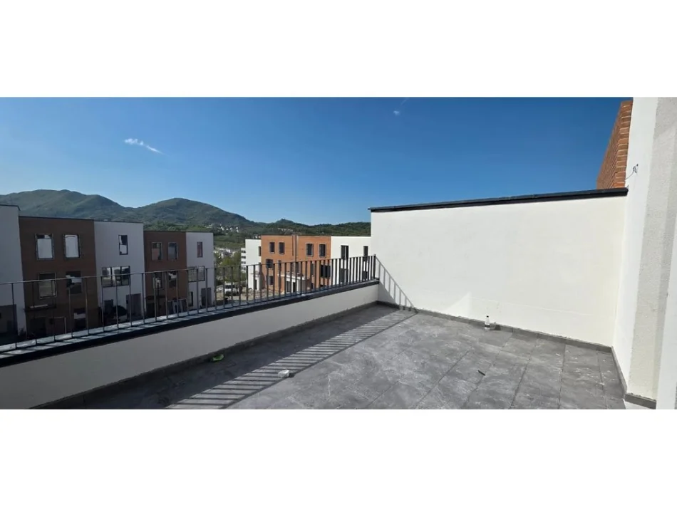 Tirane, shes Vile 3+1 Kati 1, 268 m² 650.000 € (TEG)