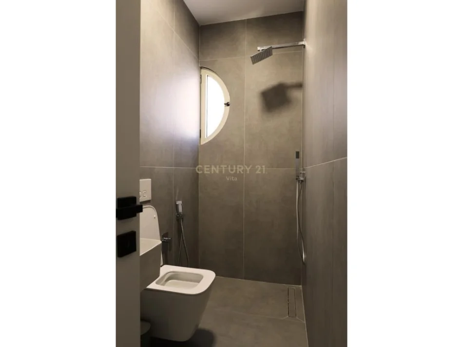 Vlore, shes apartament 3+1 Kati 6, 83 m² 160.000 € (Ne Plazhe)