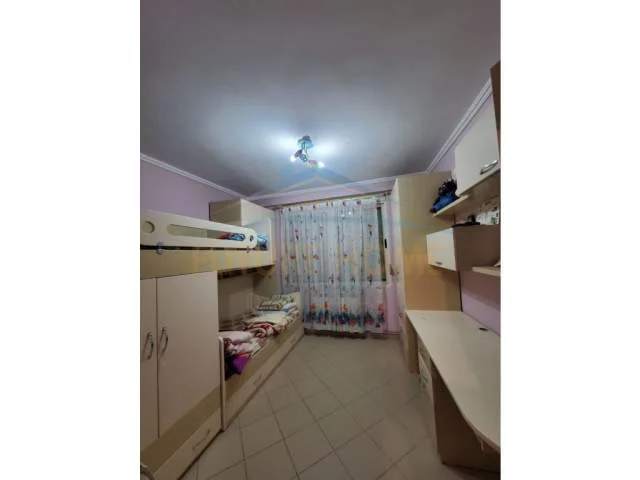 Tirane, jepet me qera apartament 2+1+A+BLK Kati 3, 101 m² 350 Euro (shefqet kuka)