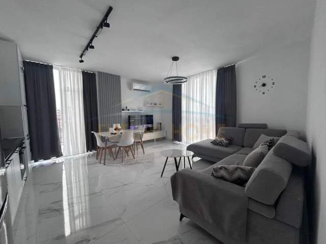 Tirane, jepet me qera apartament 2+1+BLK Kati 6, 100 m² 600 Euro