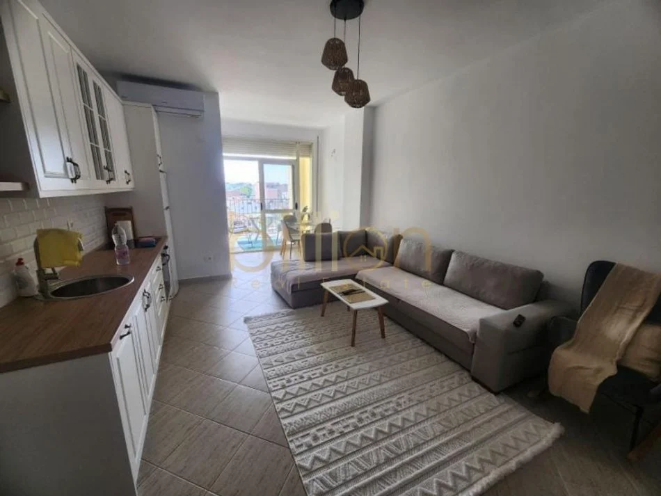 Golem, shitet 2+1 , 83 m² 85.000 €