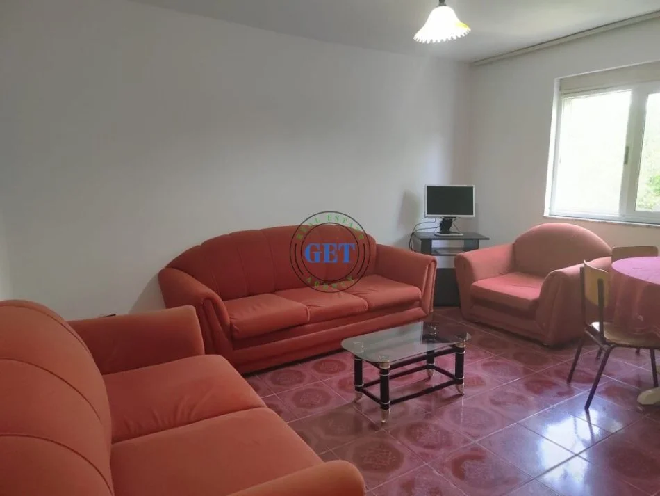 Durres, jepet me qera apartament 2+1 Kati 4, 75 m² 300 € (Lagja 18)