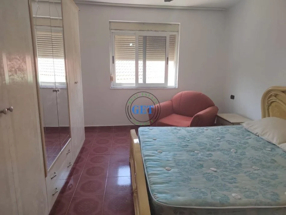 Durres, jepet me qera apartament 2+1 Kati 4, 75 m² 300 € (Lagja 18)