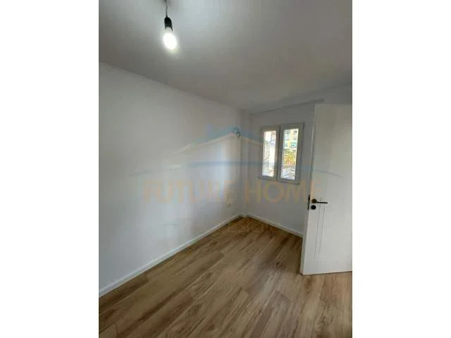 Tirane, shitet apartament 2+1 Kati 4, 88.000 Euro (OXHAKU)