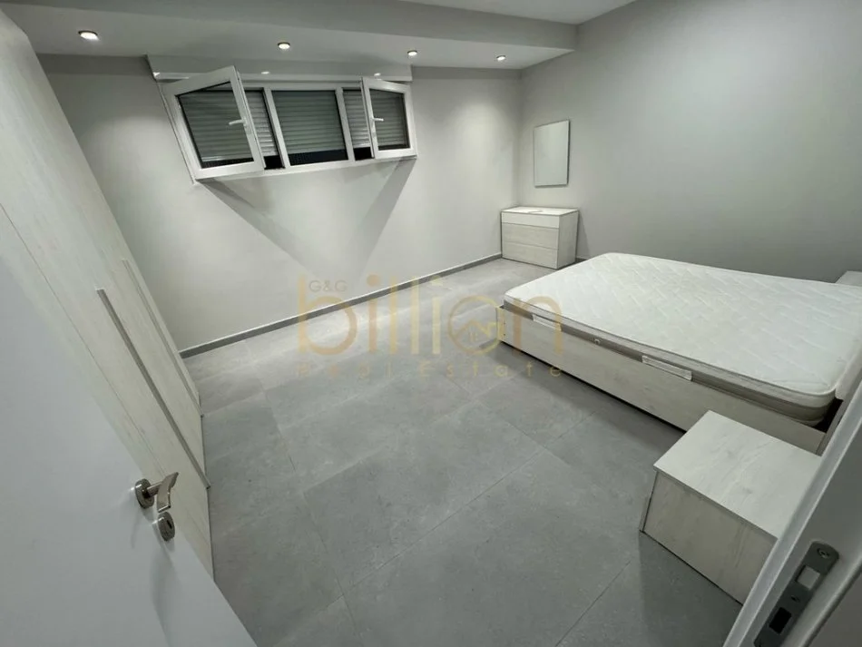 Tirane, jepet me qera 1+1 , 65 m² 450 €