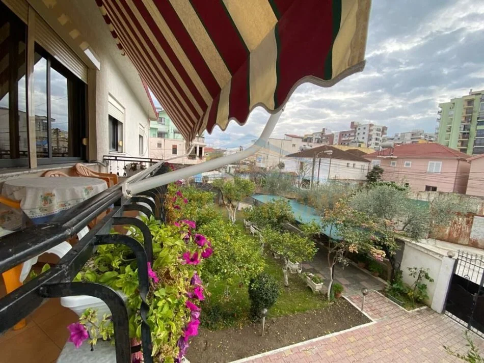 Durres, shitet Vile 2 Katshe Kati 2, 660 m² 420.000 € (Plazh-Hekurudha, Durres)