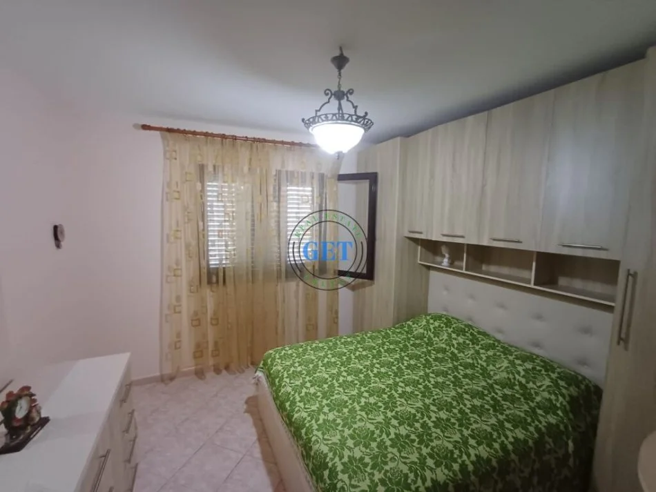 Durres, jepet me qera apartament 1+1 Kati 2, 55 m² 250 € (Fusha e Reres)