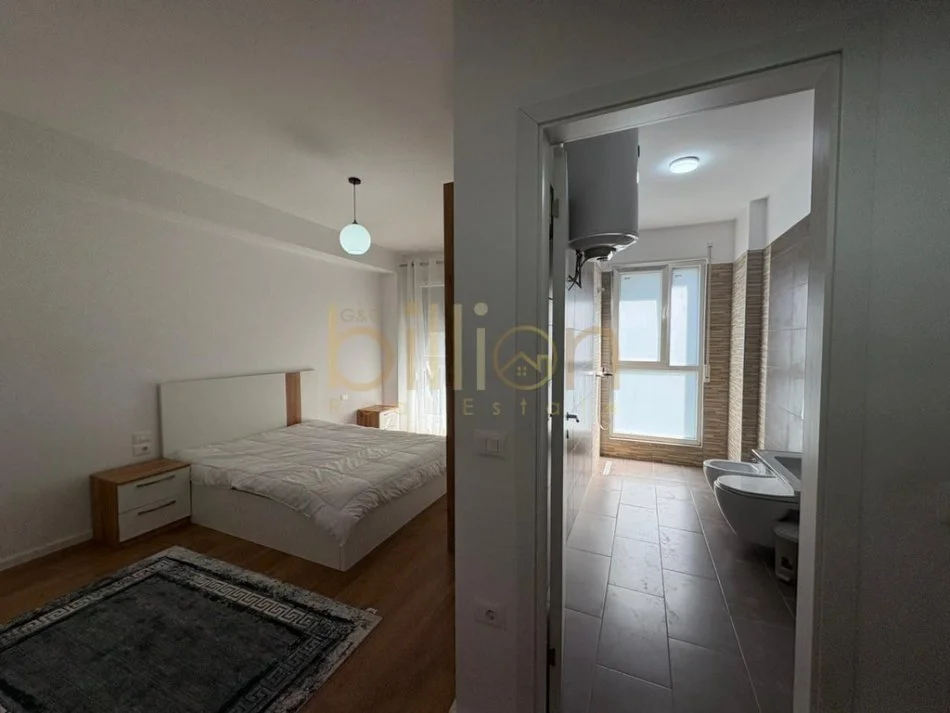 Tirane, jepet me qera apartament 2+1+Ballkon , 115 m² 850 € (Don Bosco)