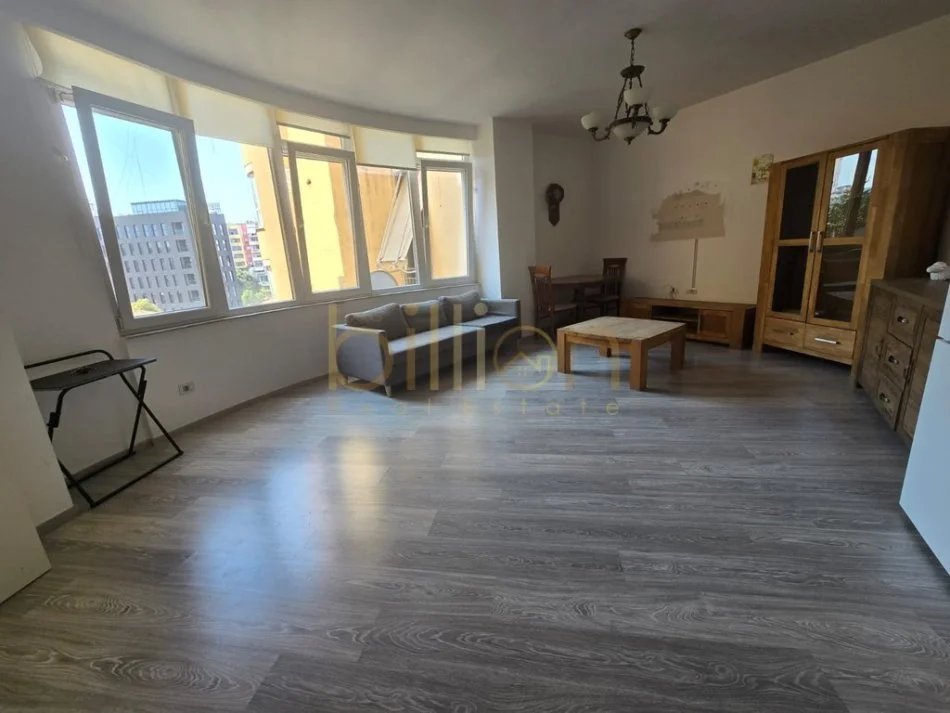 Tirane, shitet 1+1+Ballkon , (Qender) 75m²