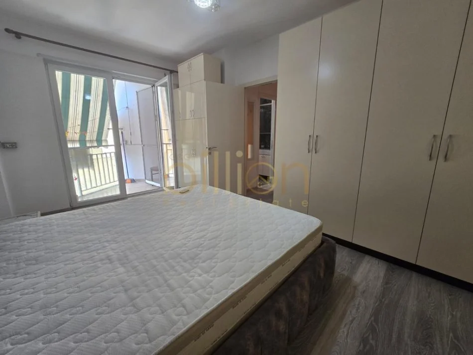 Tirane, shitet 1+1+Ballkon , (Qender) 75m²