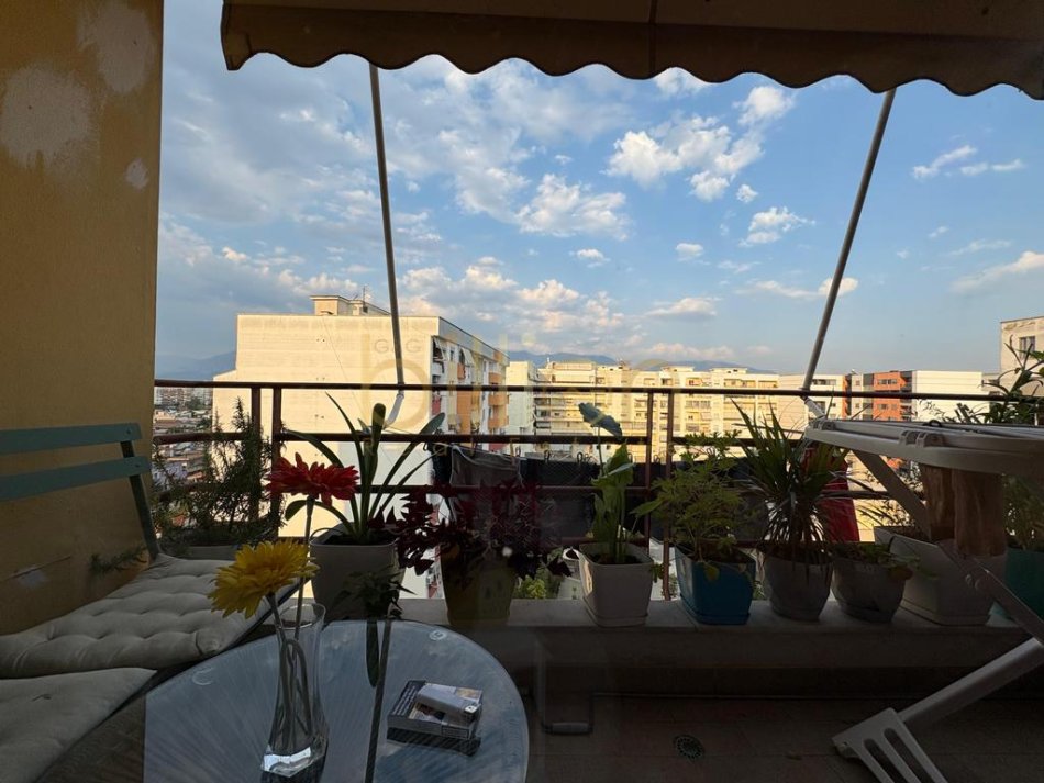 shitet 1+1+Ballkon , 77 m² 108.000 € (Pallatet Çabej)
