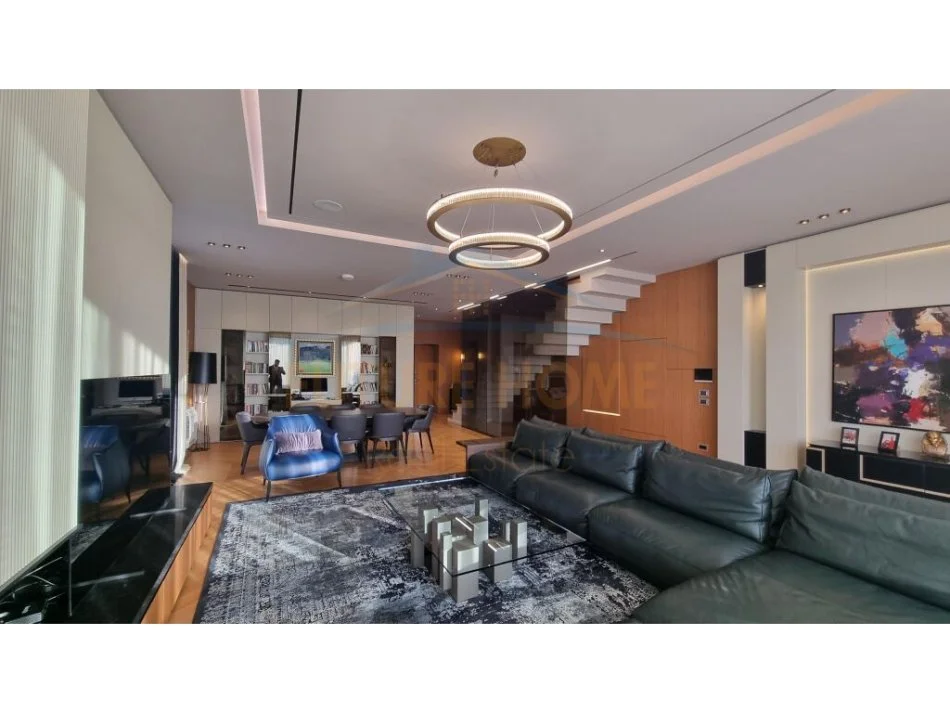Tirane, shitet Vile 3 Katshe Kati 1, 271 m² (Mandarine drive luxury)
