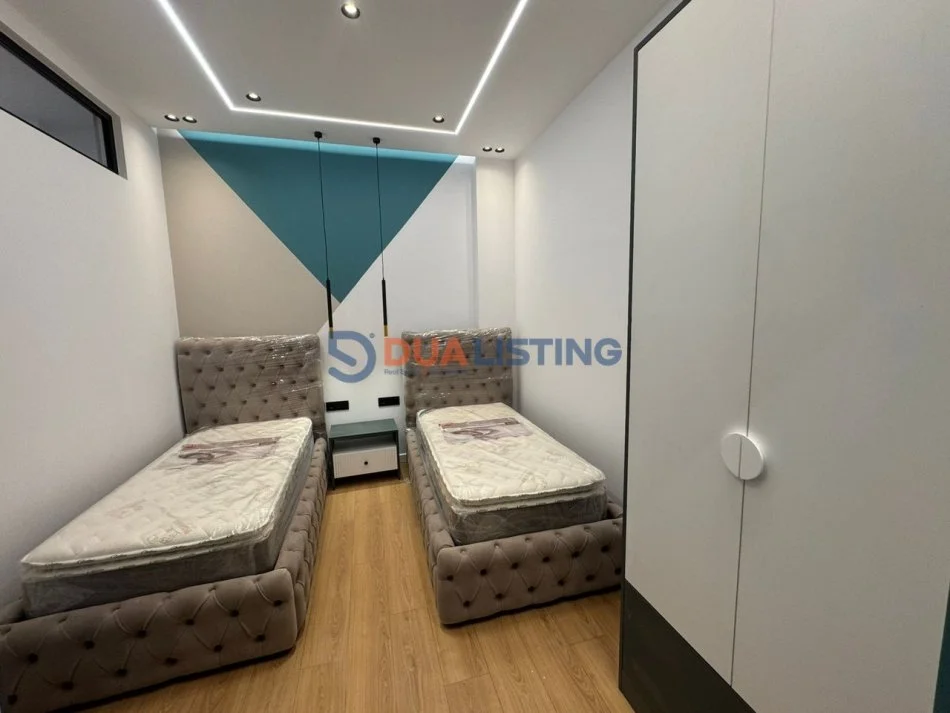 Tirane, jepet me qera apartament 2+1+Ballkon Kati 1, 85 m² 900 € (Kodra e Diellit)