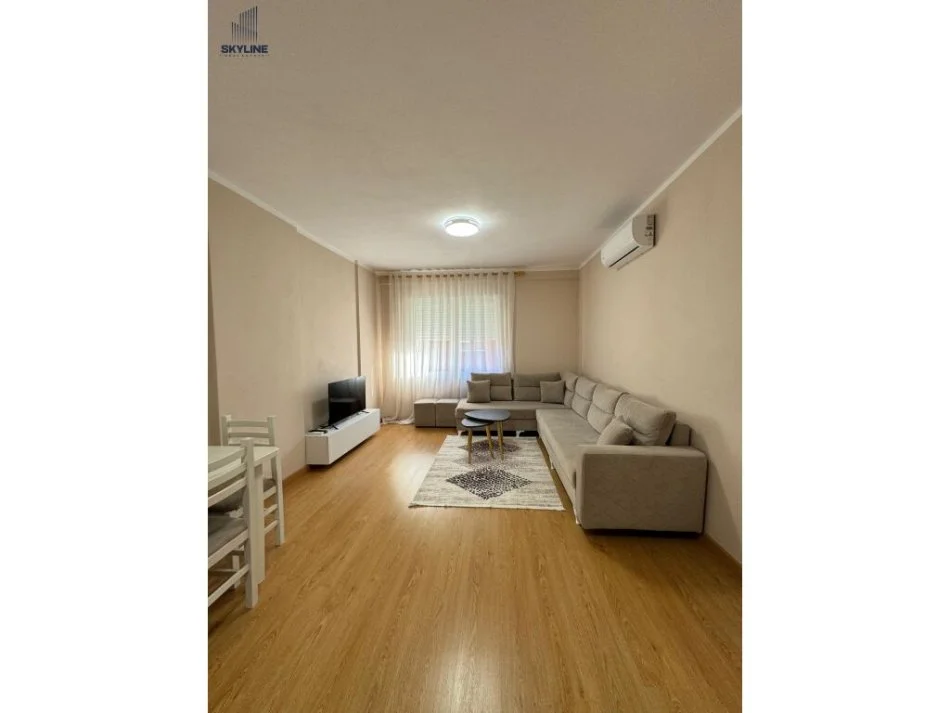 Tirane, jepet me qera apartament 2+1 Kati 3, 550 € (Teodor Keko)