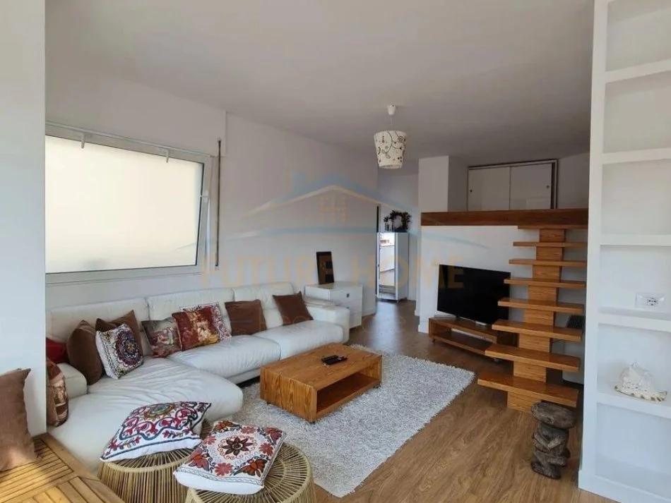 Shqiperi, jepet me qera apartament 1+1 Kati 8, 140 m² 1.200 € (Myslym Shyri)