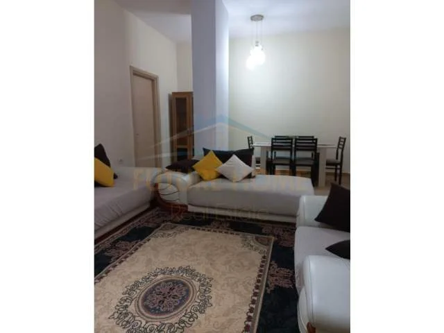 Tirane, jepet me qera apartament 3+1 Kati 2, 161 m² 1.500 Euro (KOMPLEKSI NOBIS)