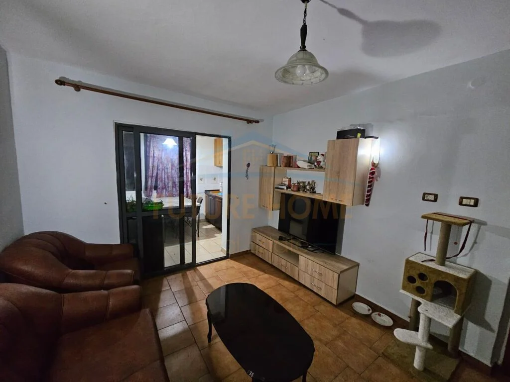 Shitet, Apartament 2+1, Oxhaku, Tirane