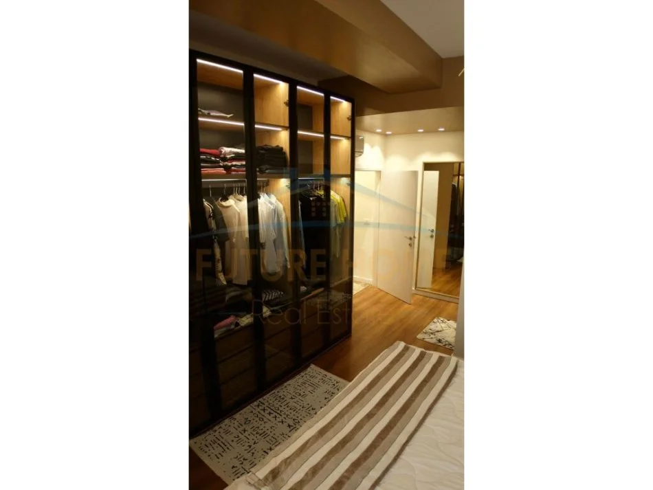 Tirane, shitet apartament 2+1 Kati 8, 132 m² 290.000 € (PAZARI I RI)