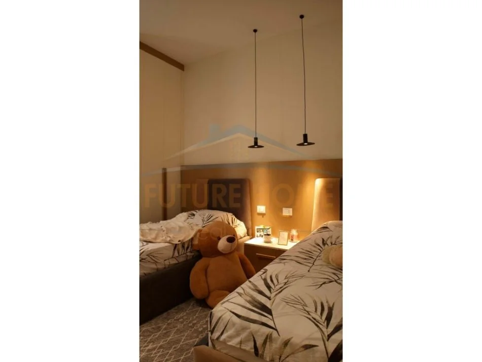 Tirane, shitet apartament 2+1 Kati 8, 132 m² 290.000 € (PAZARI I RI)