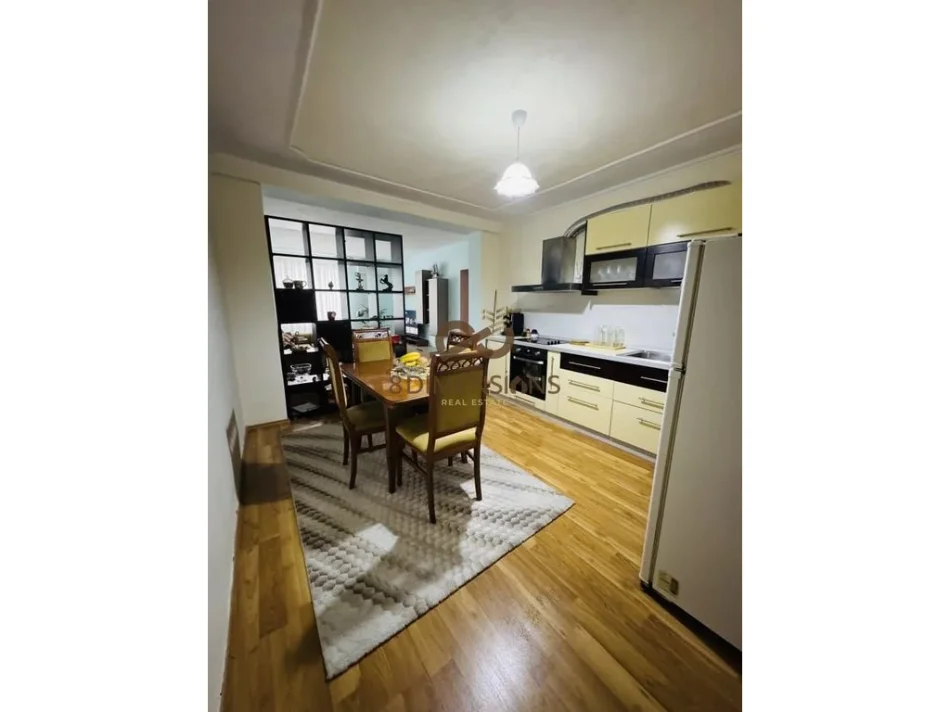 Tirane, jepet me qera apartament 1+1 Kati 5, 80 m² 730 € (stadiumi dinamo)